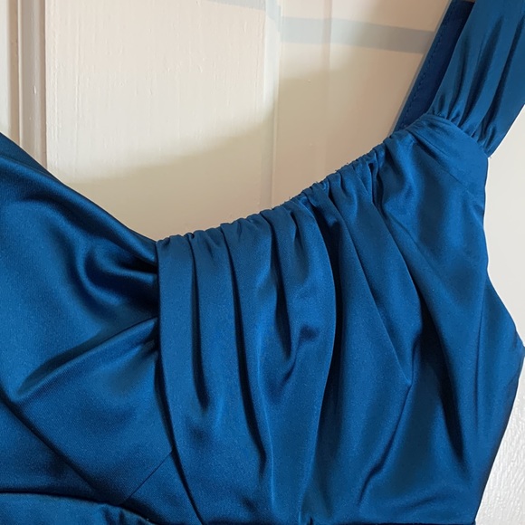 Maggy London, blue dress size 4P - Picture 15 of 16